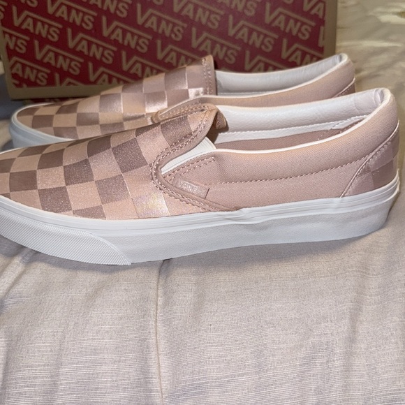 Vans Pink Checkered Slip-On Sneakers - Picture 4 of 7